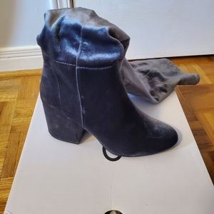 Brand new never worn Aldo over the knew boots size 7.5